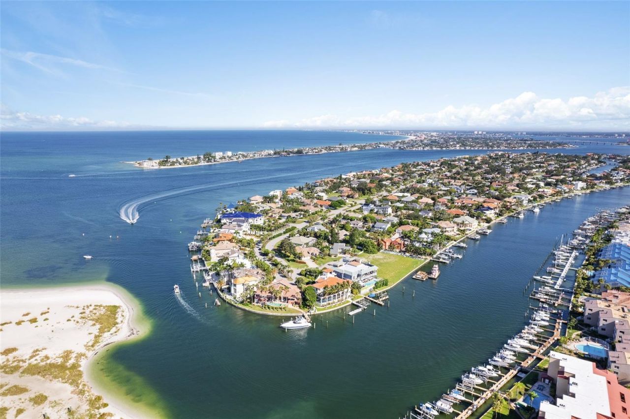 833 Ponce De Leon Drive, Tierra Verde, FL 33715 Photo