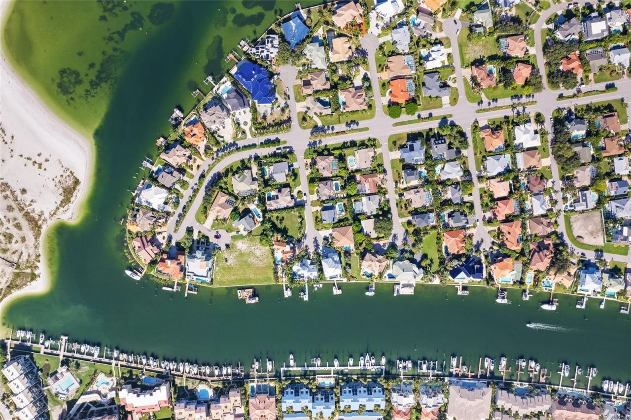833 Ponce De Leon Drive, Tierra Verde, FL 33715 Photo