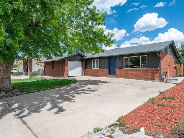 30 Ames Street, Lakewood, CO 80226