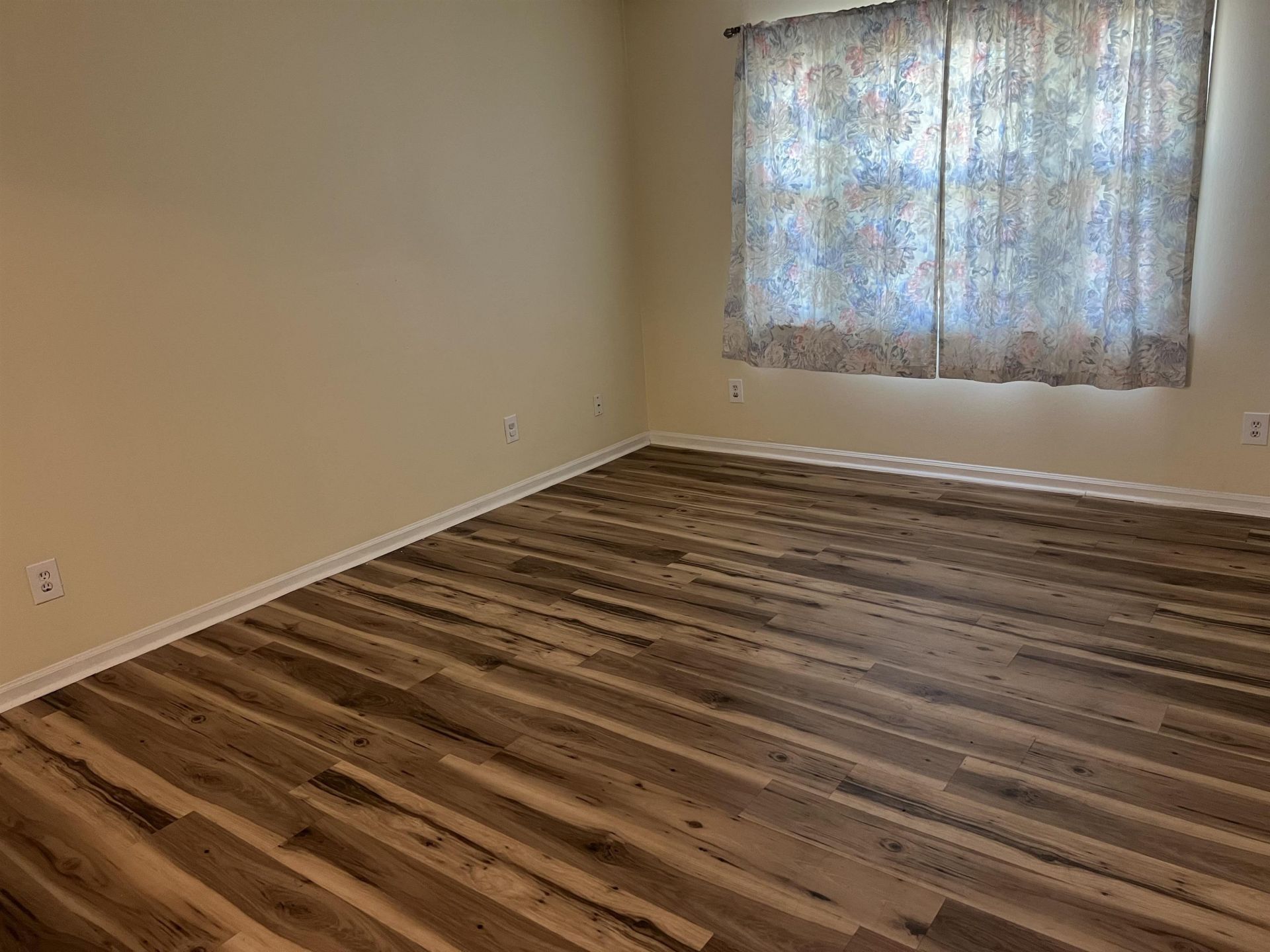 1704 Fawn Vista Dr. N  Photo 12