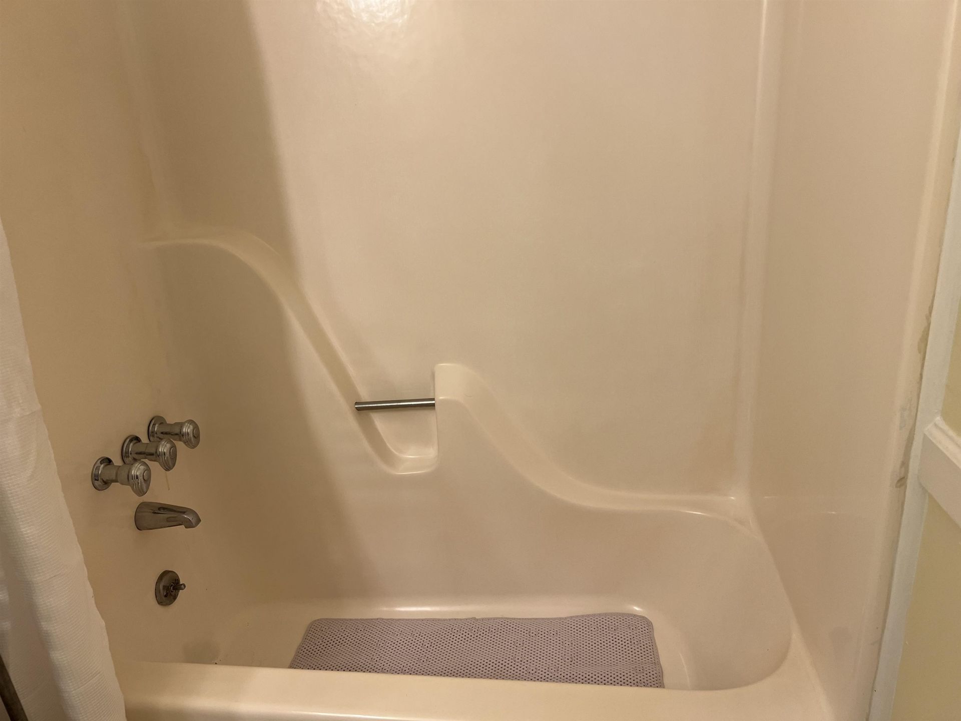 1704 Fawn Vista Dr. N  Photo 21