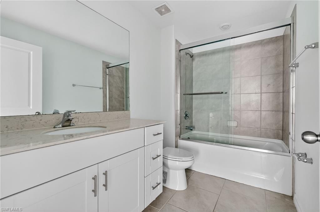 4007 San Clemente Ct , North Fort Myers, FL 33917 Photo