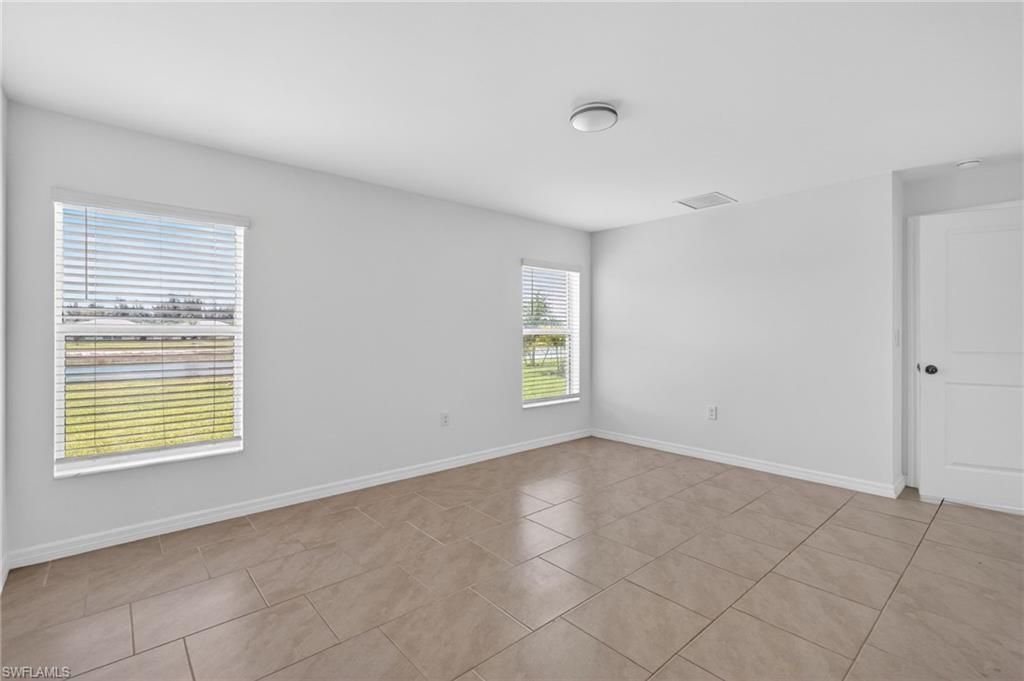 4007 San Clemente Ct , North Fort Myers, FL 33917 Photo