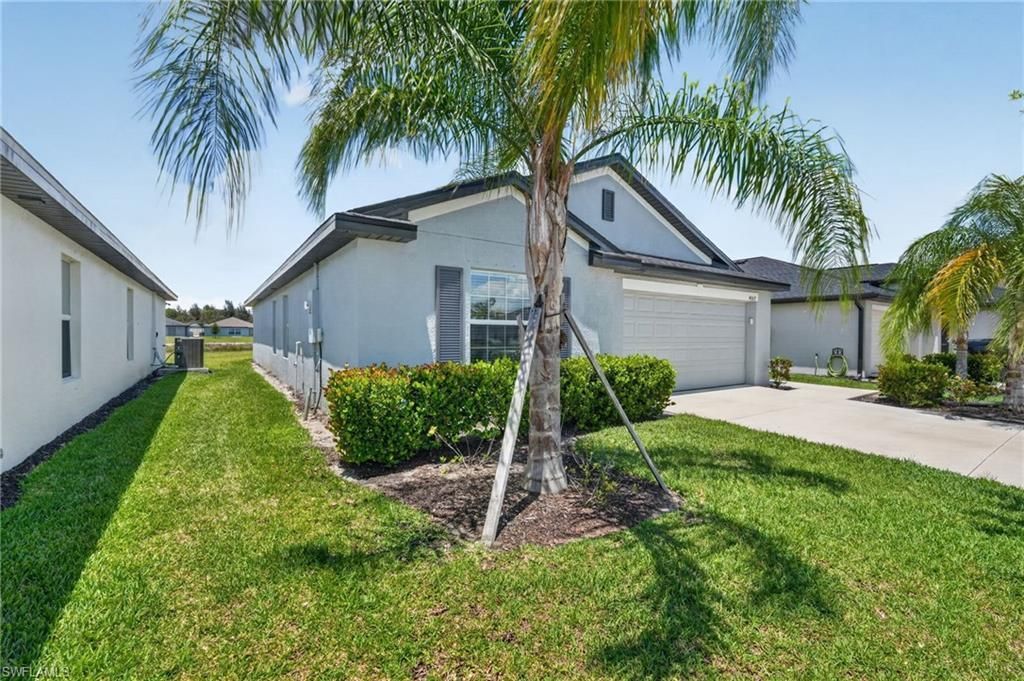 4007 San Clemente Ct , North Fort Myers, FL 33917 Photo