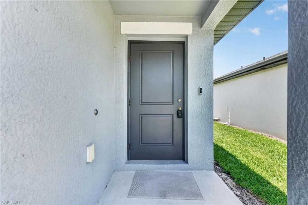 4007 San Clemente Ct , North Fort Myers, FL 33917 Photo