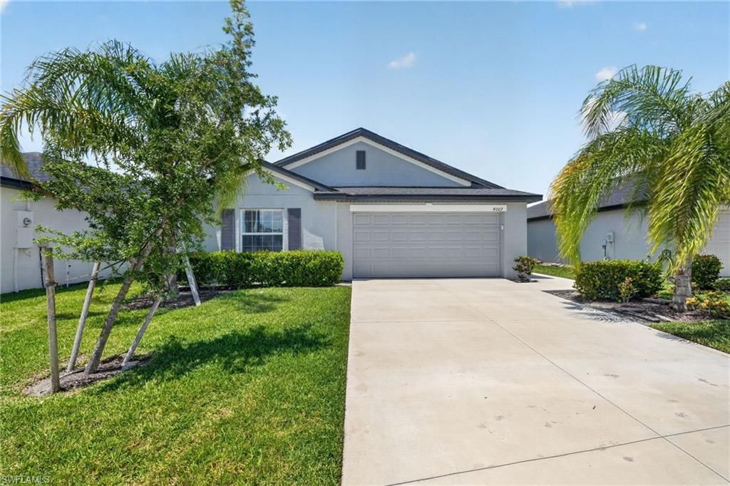 4007 San Clemente Ct , North Fort Myers, FL 33917 Photo