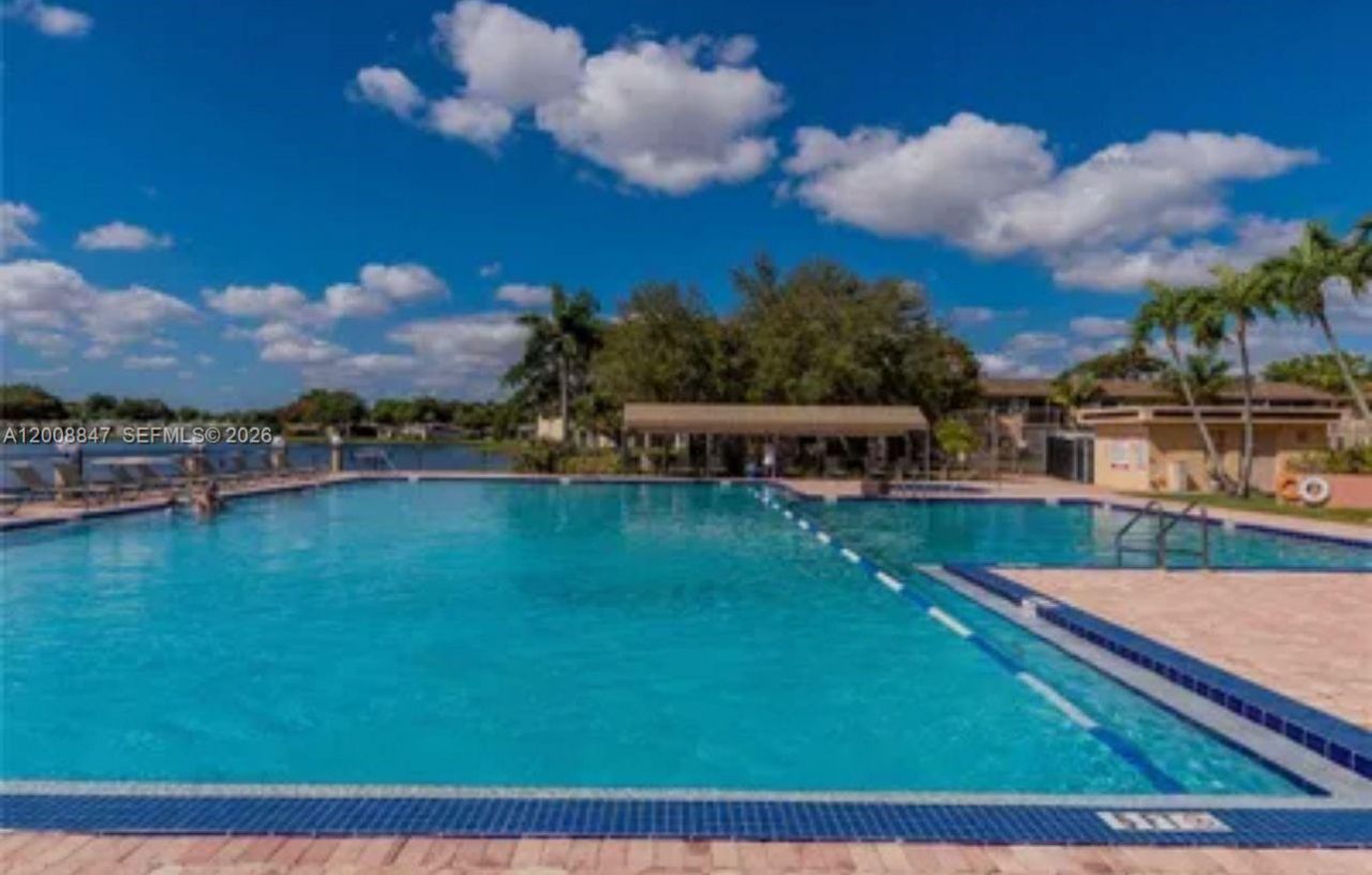 101 Berkley Rd, Unit 101, Hollywood, FL 33024 Photo