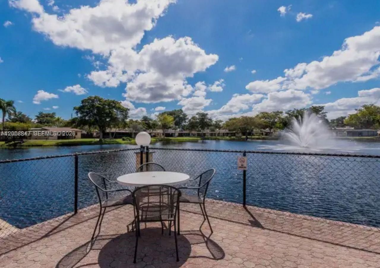 101 Berkley Rd, Unit 101, Hollywood, FL 33024 Photo