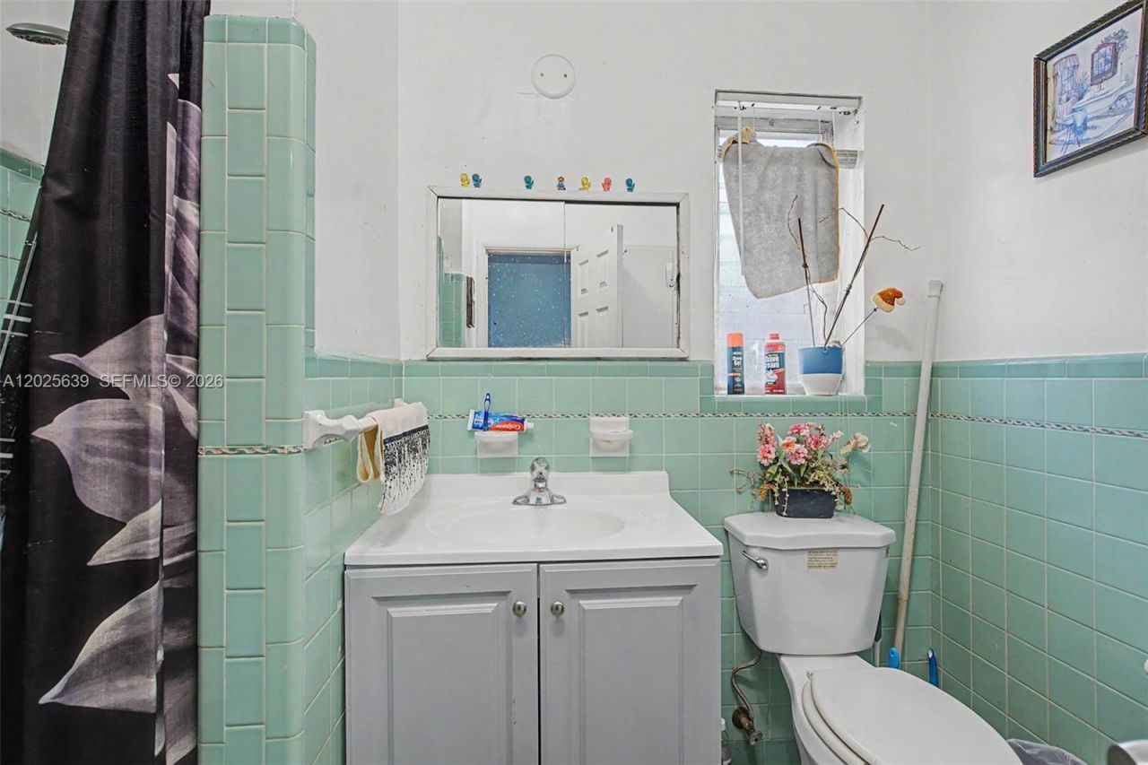Please Call For Address, Miami, FL 33135 Photo