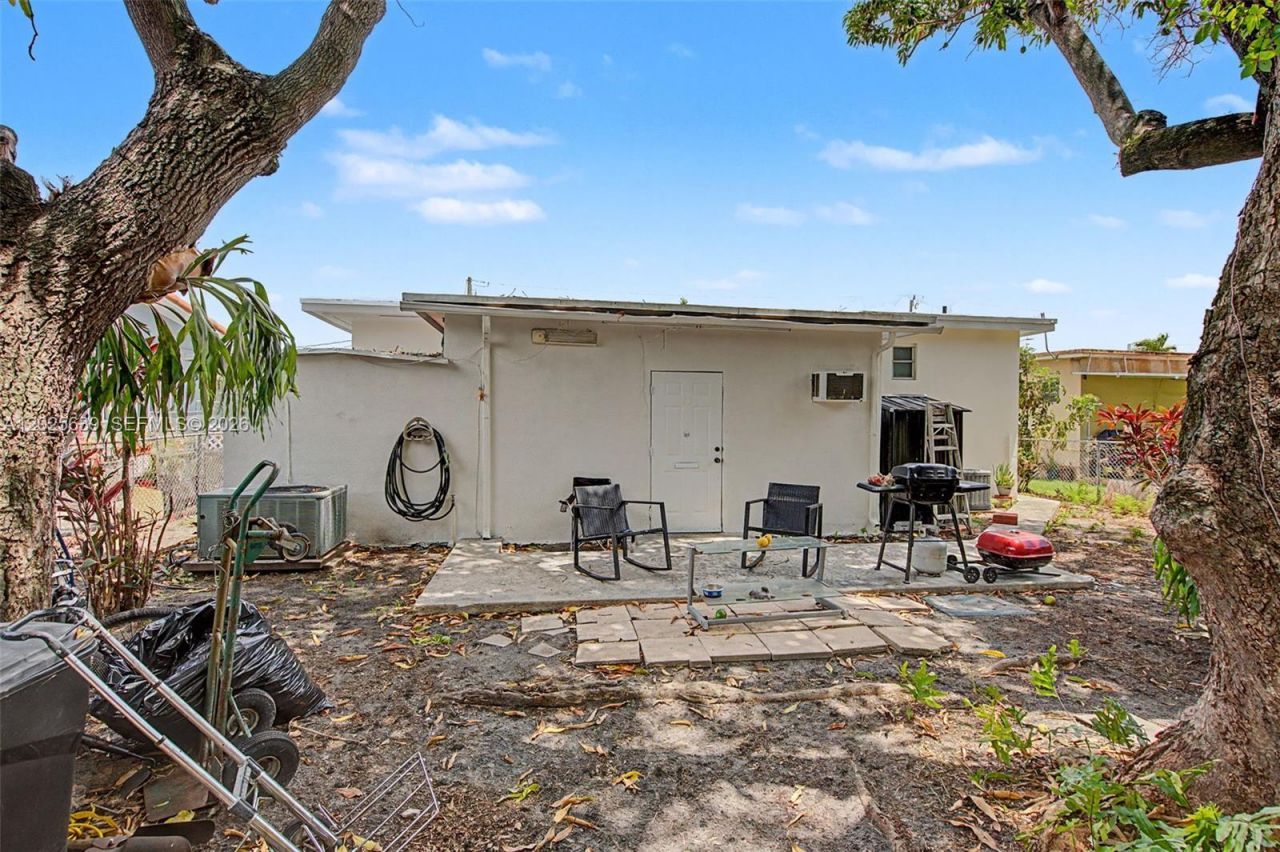 Please Call For Address, Miami, FL 33135 Photo