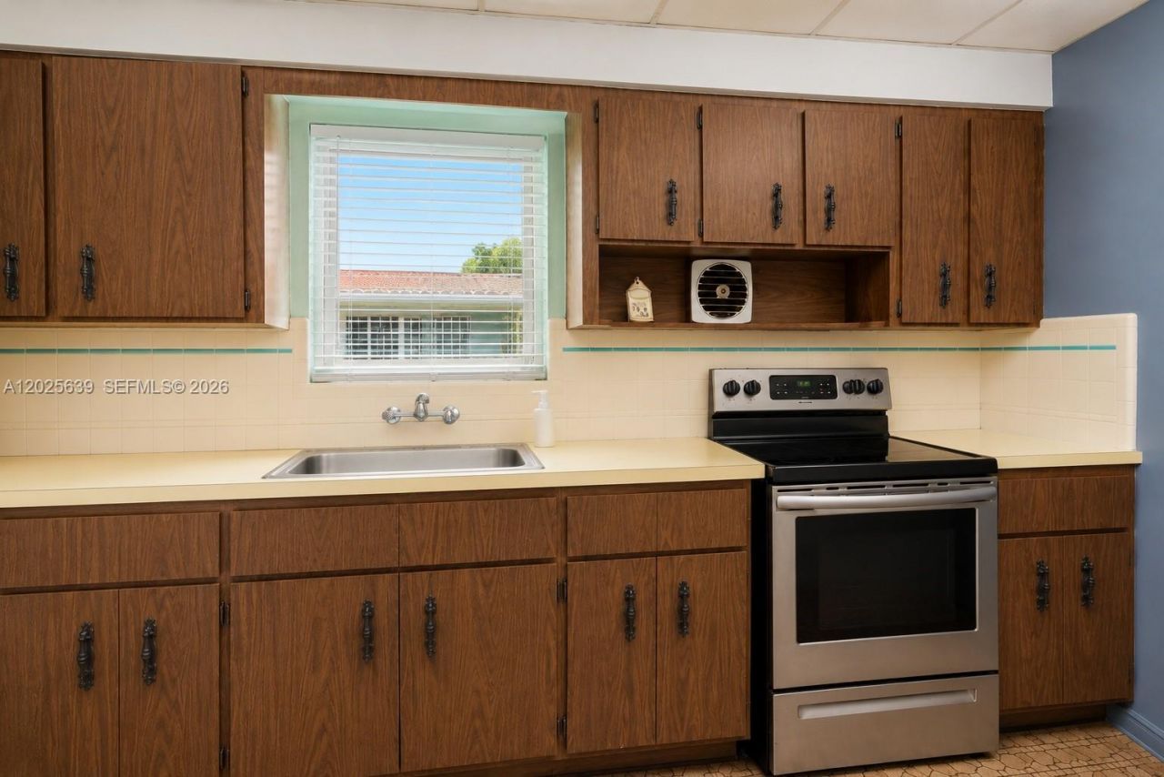 Please Call For Address, Miami, FL 33135 Photo