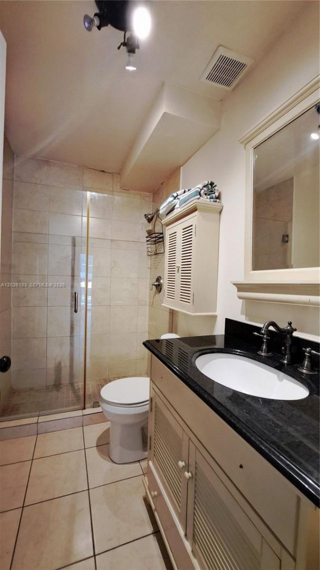 201 178th Dr , Unit 225, Sunny Isles Beach, FL 33160 Photo