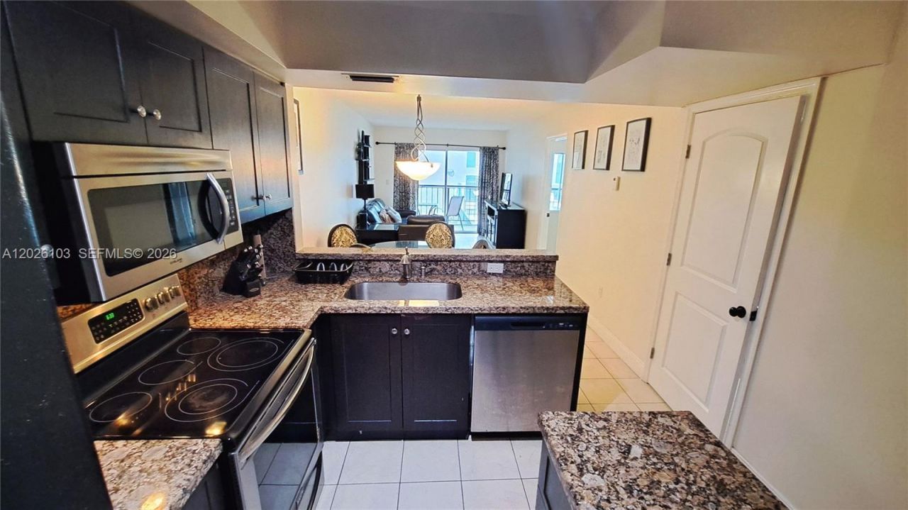 201 178th Dr , Unit 225, Sunny Isles Beach, FL 33160 Photo