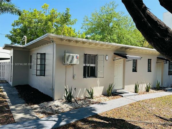 417 SE 14th Ct , Unit 4, Fort Lauderdale, FL 33316