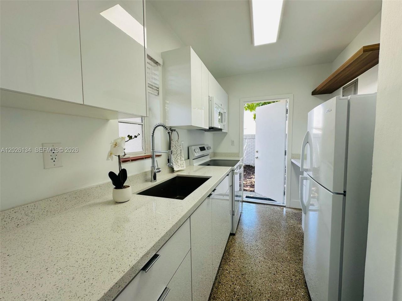 417 SE 14th Ct, Unit 4, Fort Lauderdale, FL 33316 Photo