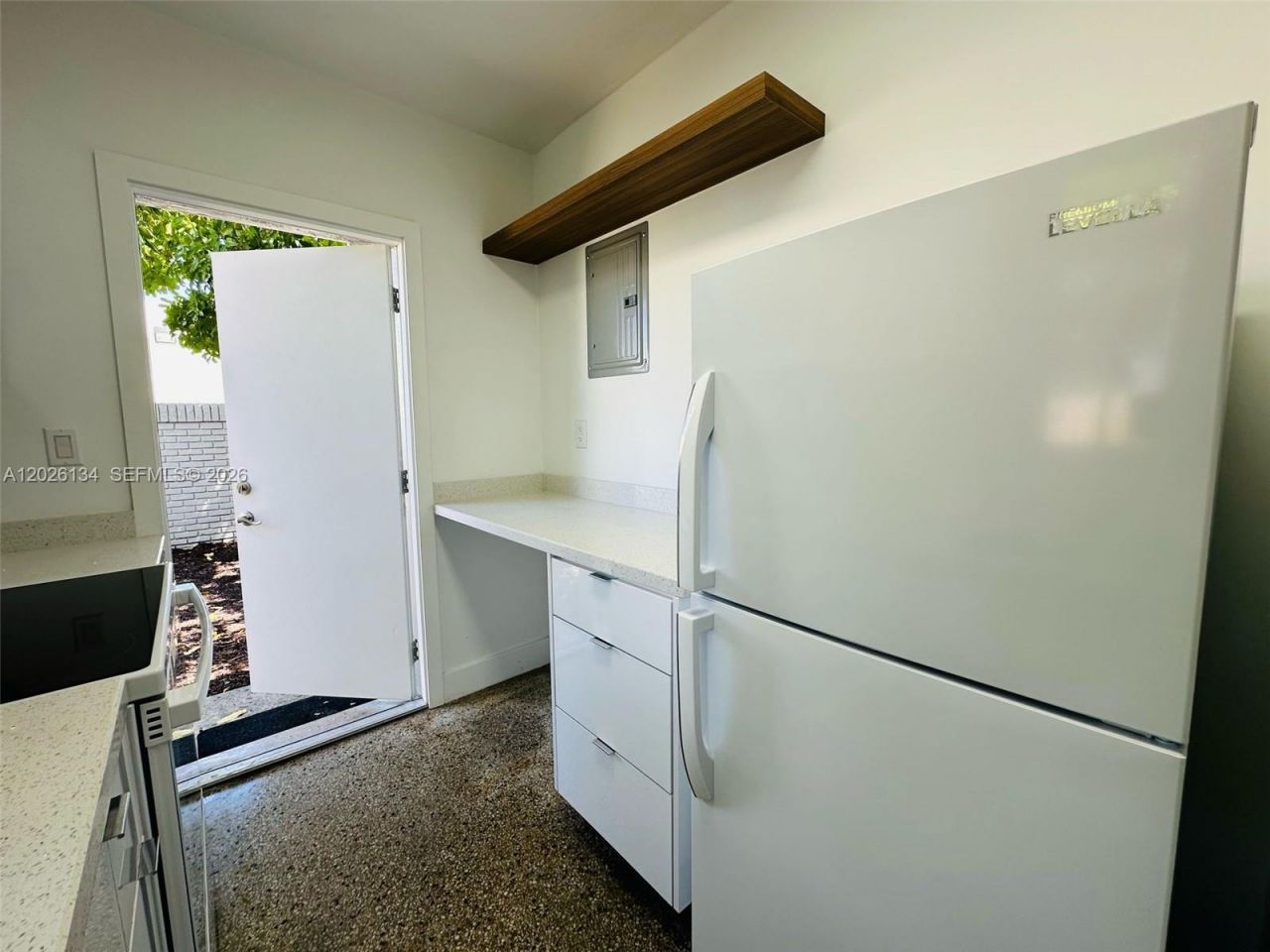 417 SE 14th Ct, Unit 4, Fort Lauderdale, FL 33316 Photo