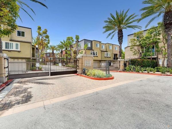 8 Nautical Mile Drive, Newport Beach, CA 92663