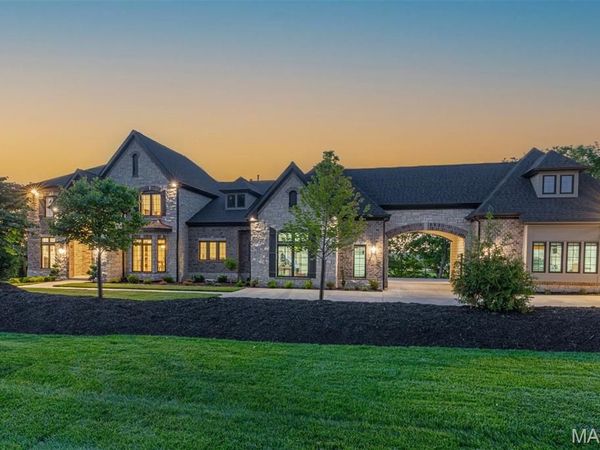 24 TBB Grand Meridien Forest , Wildwood, MO 63005