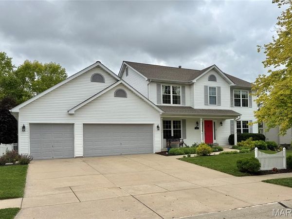 225 E Governor Place , St Charles, MO 63301