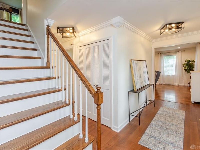320 Deauville Drive, Washington Township, OH 45429 Photo 10