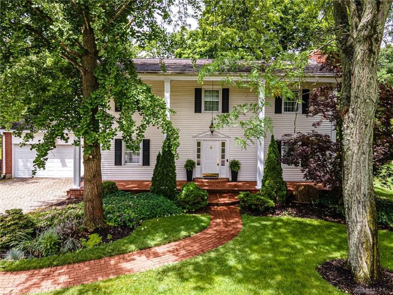 320 Deauville Drive, Washington Township, OH 45429 Photo 2