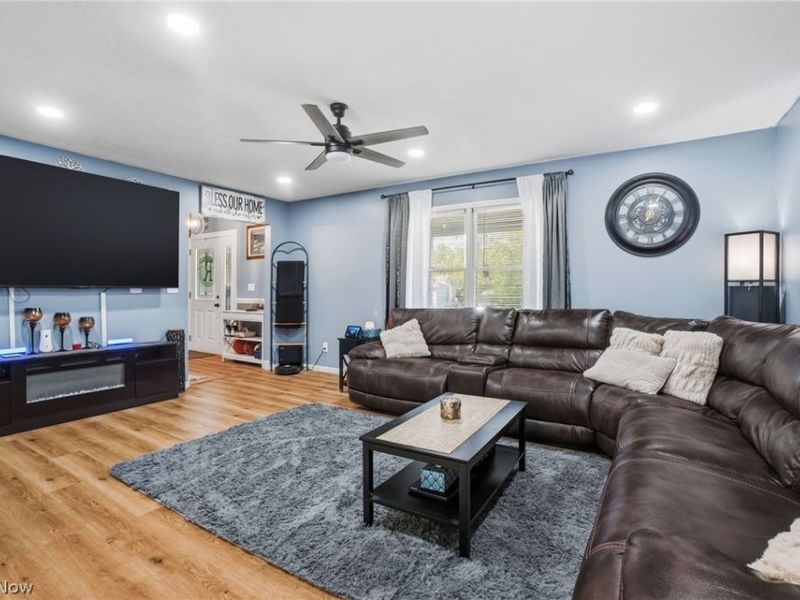 7442 Tamkrist Trail , Conneaut, OH 44030 Photo 2