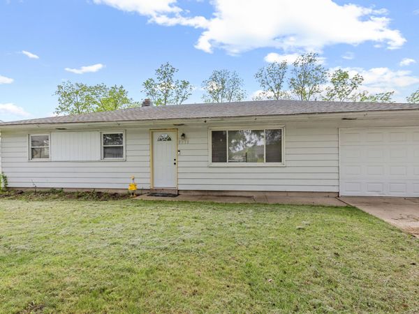 8018 Taney Place, Merrillville, IN 46410