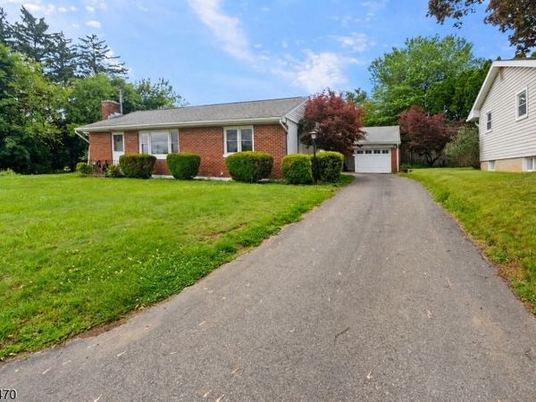 116 S 8Th St, Lopatcong, NJ 08865