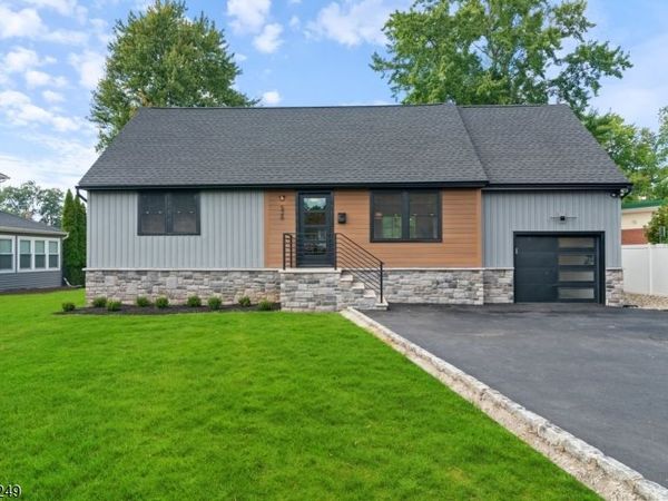 526 Ridgedale Ave, East Hanover, NJ 07936