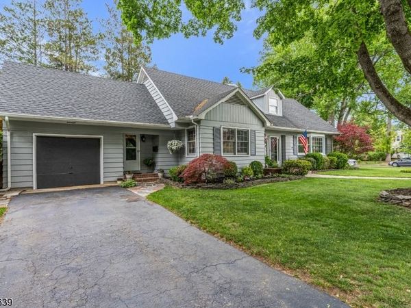 717 Hawthorne Ave, Bridgewater, NJ 08805