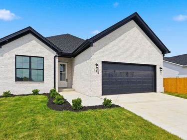 124 Patchen Drive, Nicholasville, KY 40356