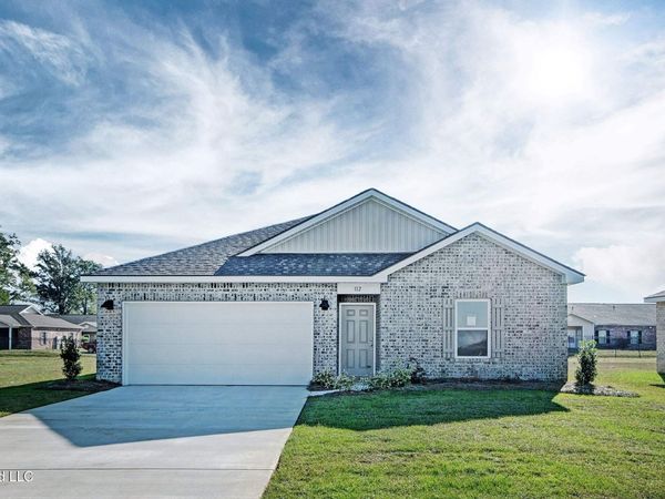 112 Parkwood Court, Canton, MS 39046