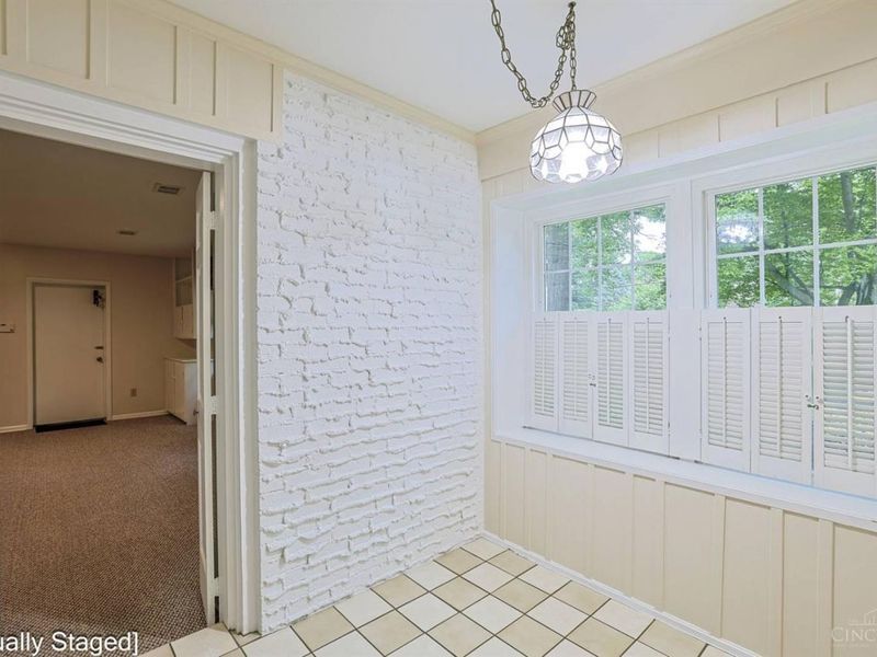 8853 Hollyhock Drive, Cincinnati, OH 45231 Photo 18