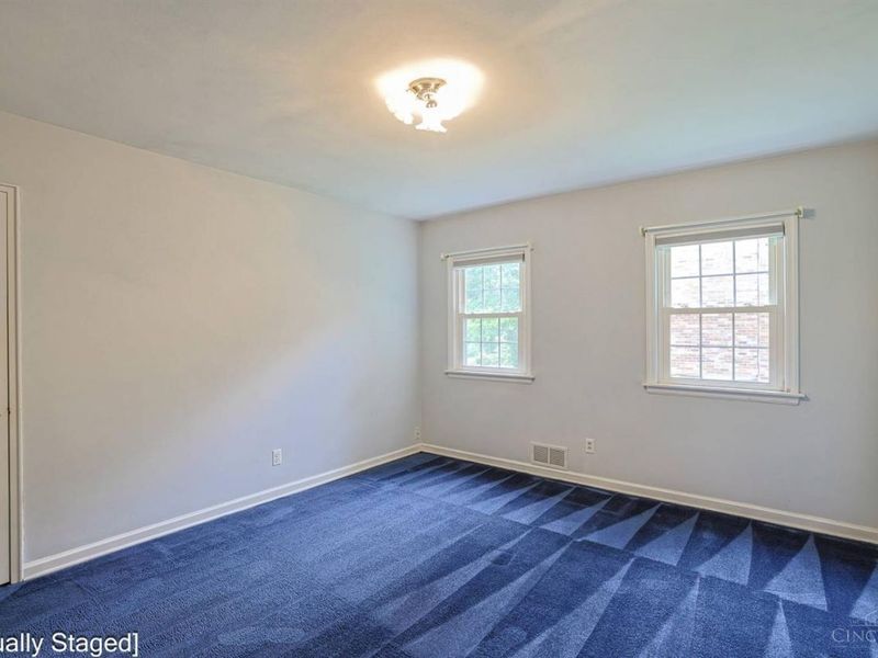 8853 Hollyhock Drive, Cincinnati, OH 45231 Photo 25