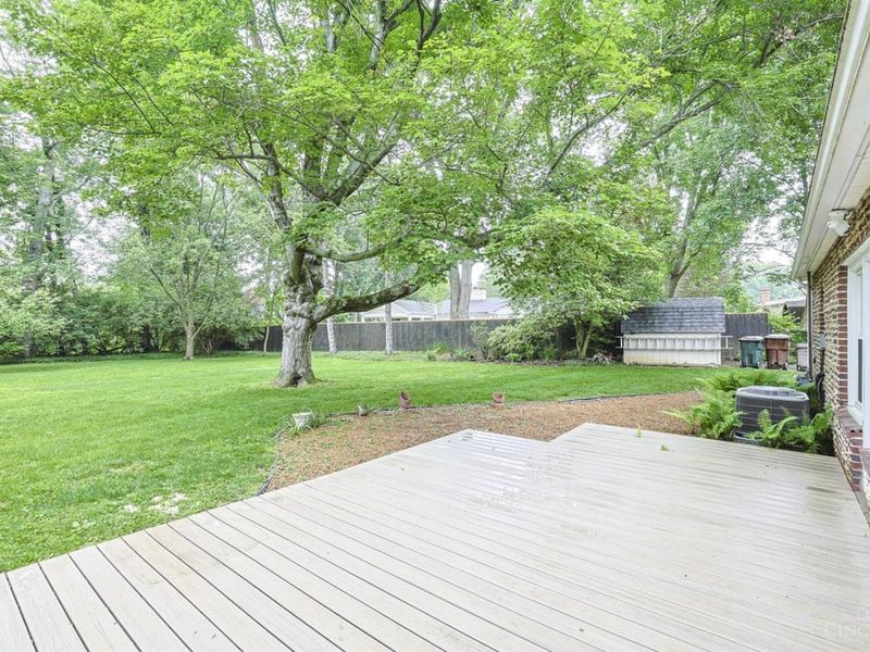 8853 Hollyhock Drive, Springfield Twp., OH 45231 Photo 33