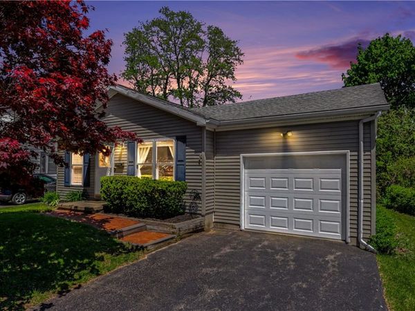 98 Dewberry Drive , Rochester, NY 14622