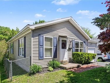98 Dewberry Drive, Rochester, NY 14622