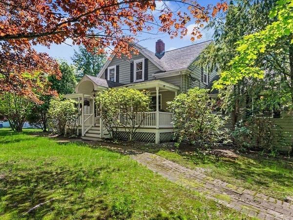 261 School Street, Groveland, MA 01834