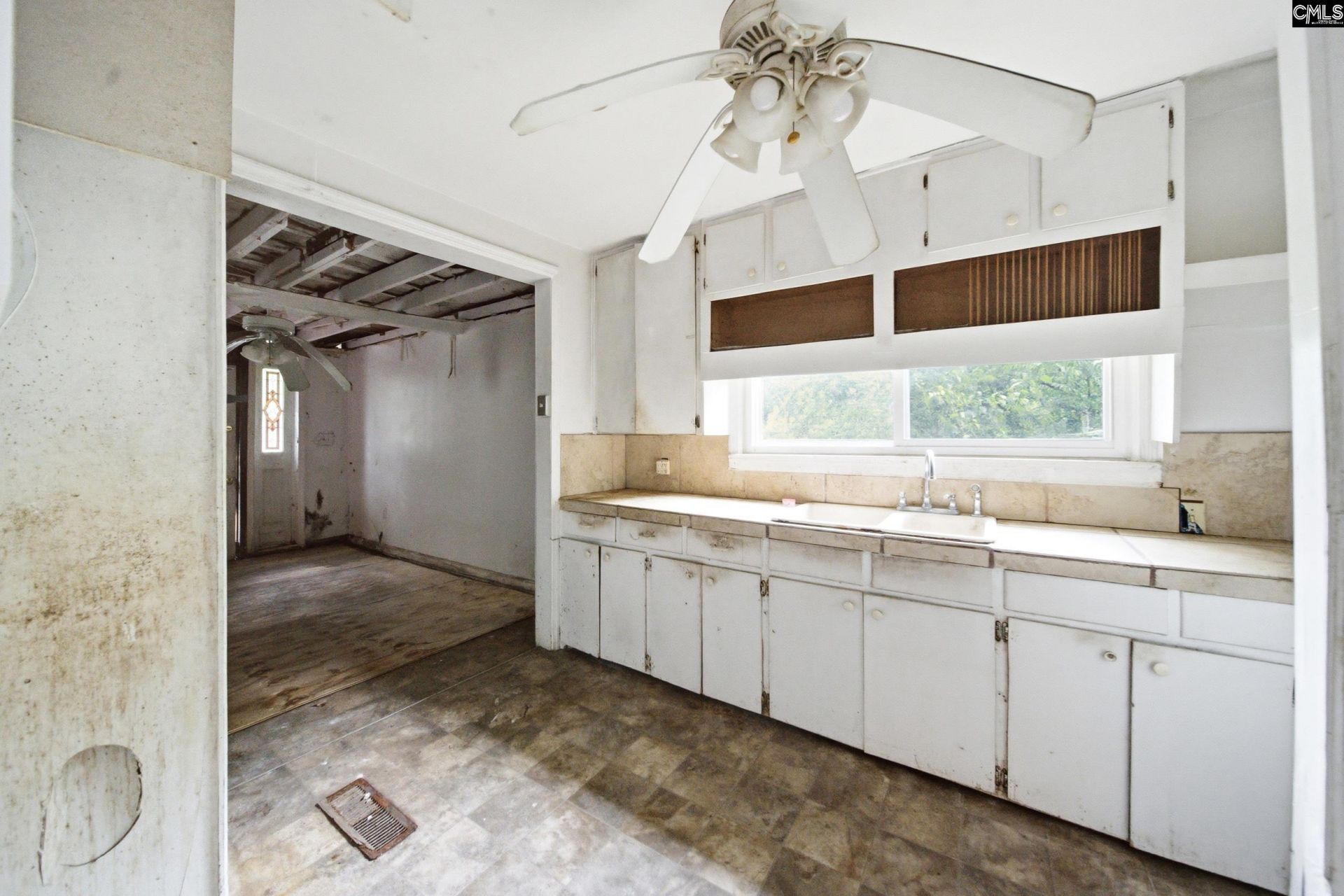 321 Crawford Road Photo 10