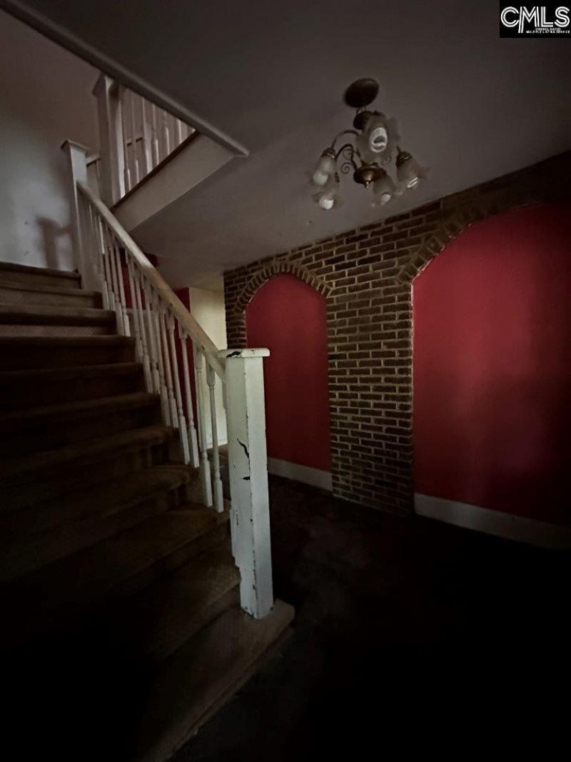 321 Crawford Road Photo 8