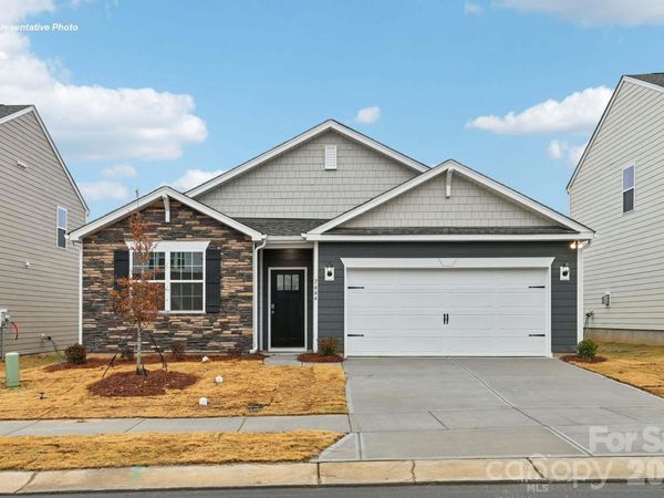 283 Mary Locke Way , Statesville, NC 28677