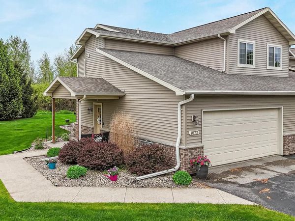 1072 W WILLIS WAY, Appleton, WI 54913