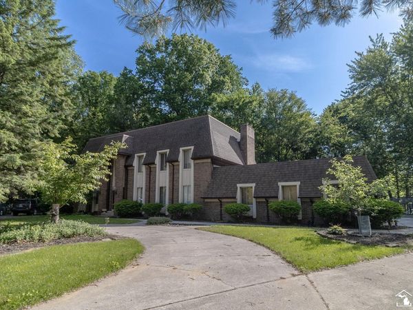 1372 Laurelhurst Drive, Temperance, MI 48182