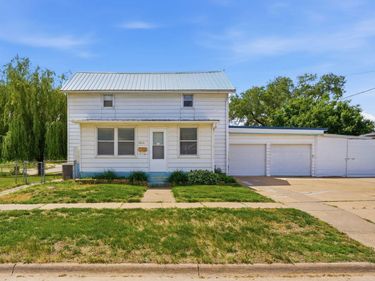 1804 SCHILLER, Muscatine, IA 52761