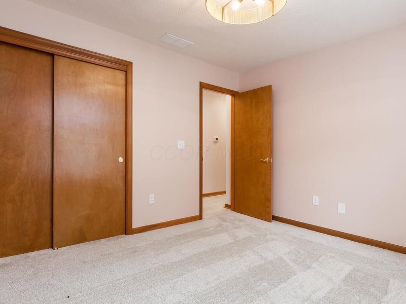 4761 Cypress Grove Drive, Groveport, OH 43125 Photo 14