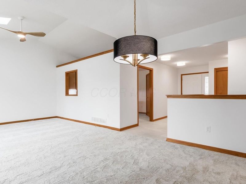 4761 Cypress Grove Drive, Groveport, OH 43125 Photo 8