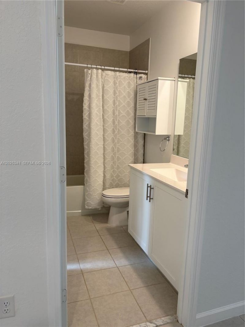 11384 W 34th Way , Hialeah, FL 33018 Photo