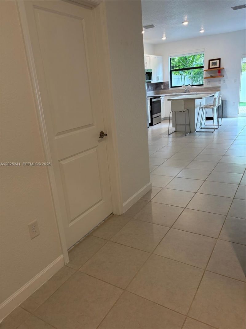 11384 W 34th Way , Hialeah, FL 33018 Photo