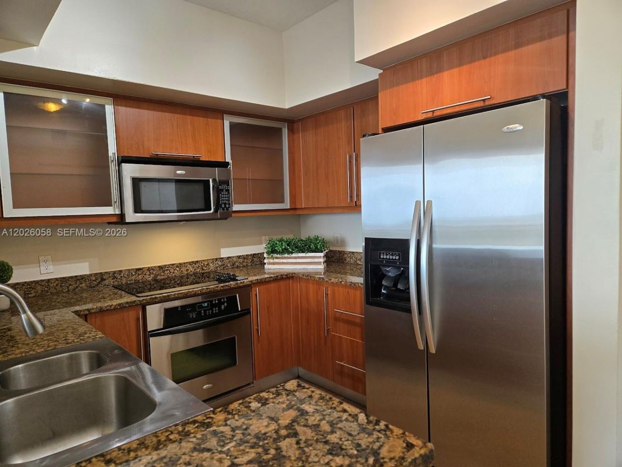 888 S Douglas Rd , Unit 1507, Coral Gables, FL 33134 Photo