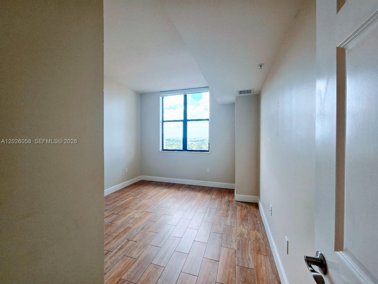 888 S Douglas Rd , Unit 1507, Coral Gables, FL 33134 Photo